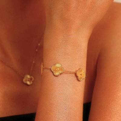 CLOVER | Gold Collection
