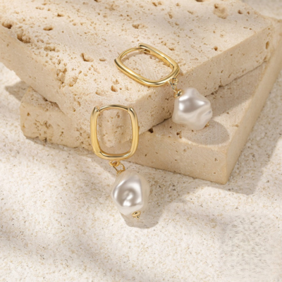 DENISE Elegant Pearl Earrings