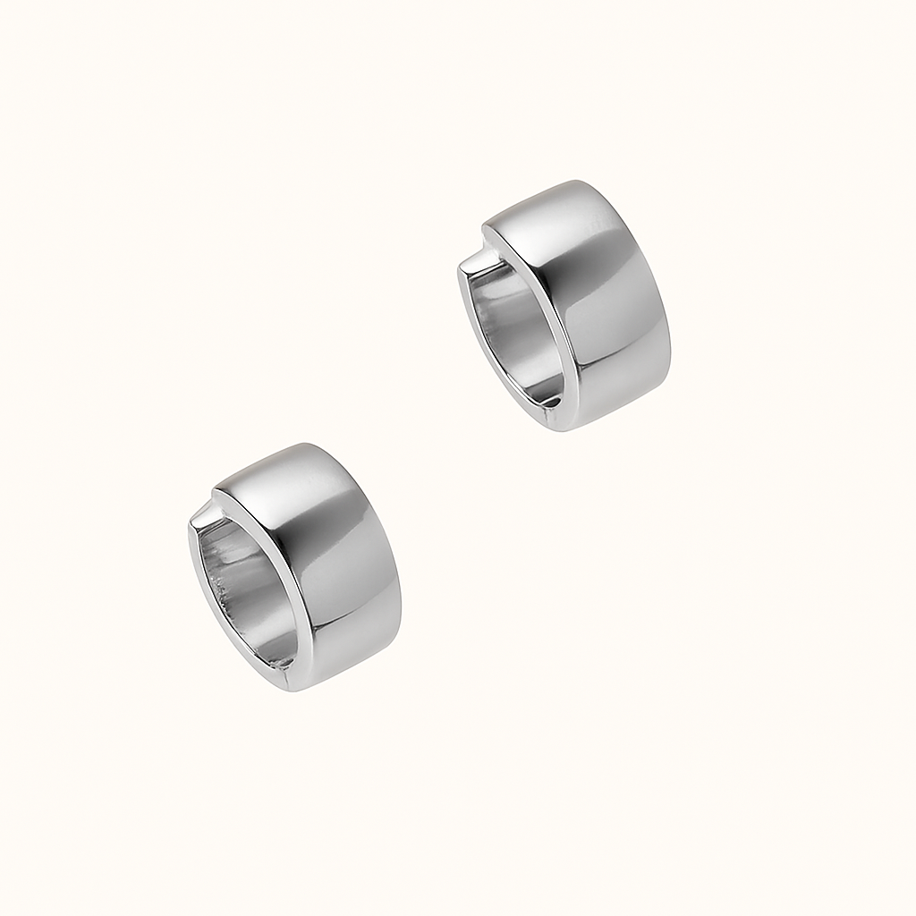 LIVIA Mini Gold Hoop Earrings