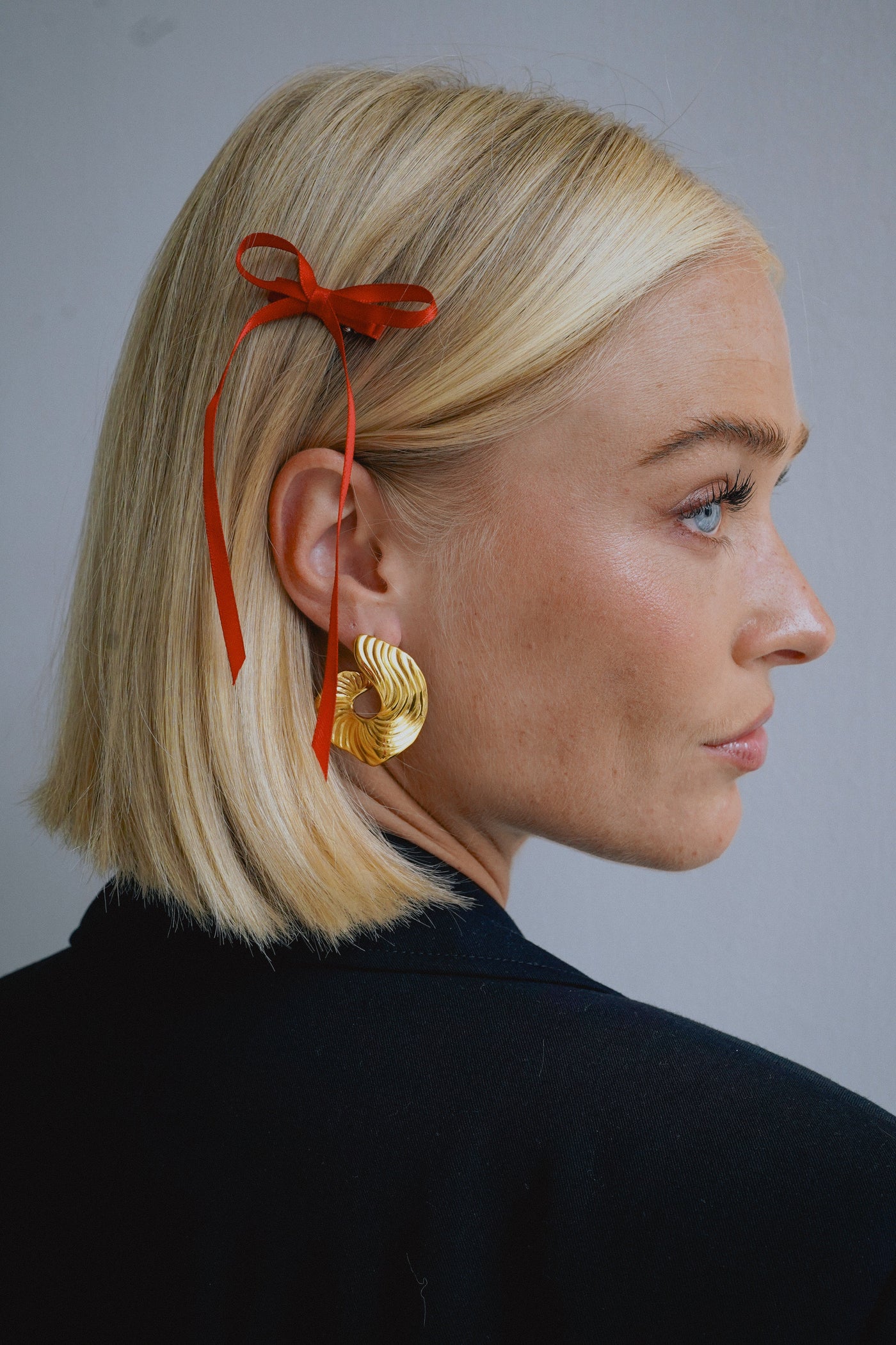 IRIS Golden Sculpture Earrings