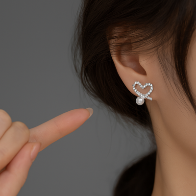PAREL Zircon Heart Stud Earrings